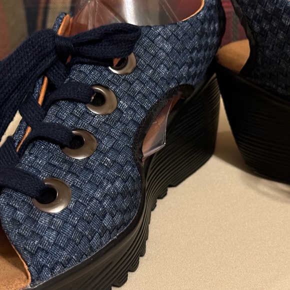 Bernie Mev Sz 40 Navy Lace Up Sandals EUC😊😊 - Picture 6 of 11